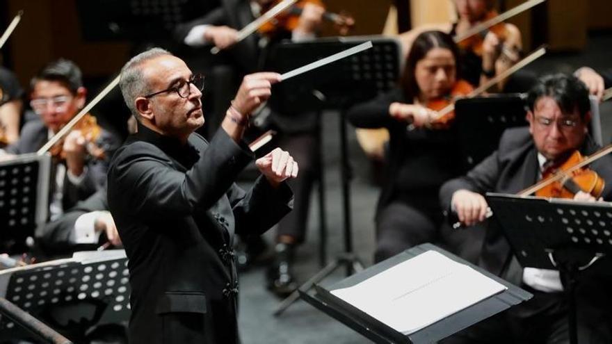 El compositor Vicente Martínez Alpuente presentó la versión sinfónica del himno del Levante UD