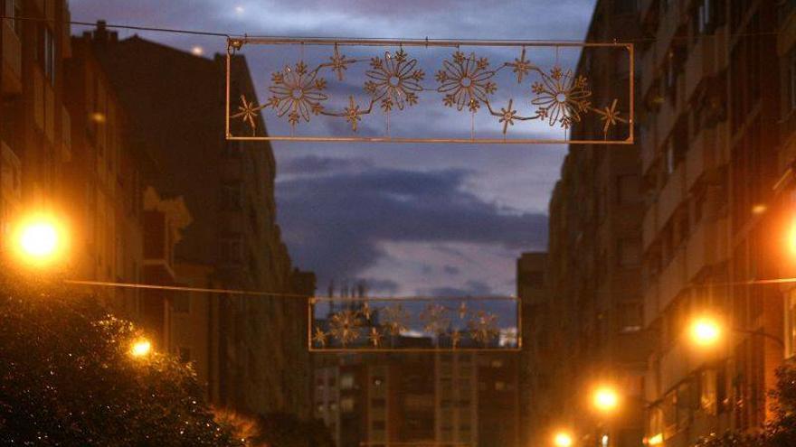 Zaragoza ahorra un 35,4% en las luces de Navidad