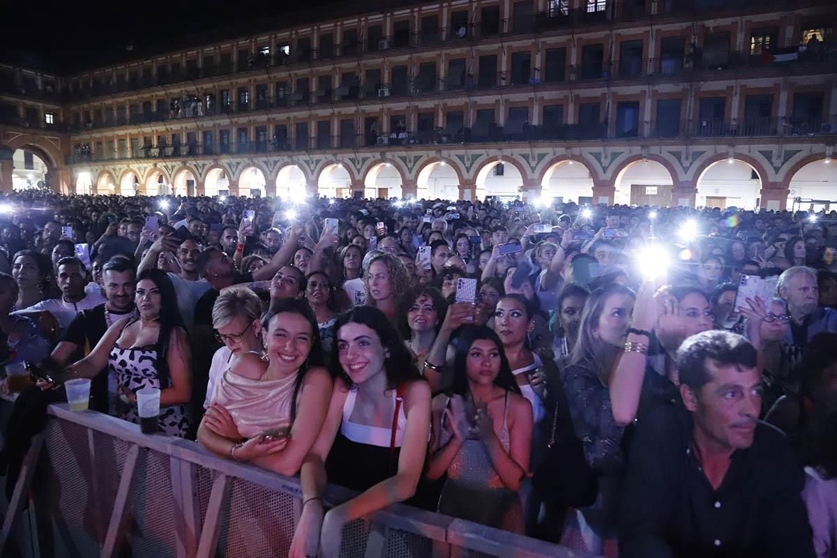 Ambientazo en las calles más flamencas de Córdoba