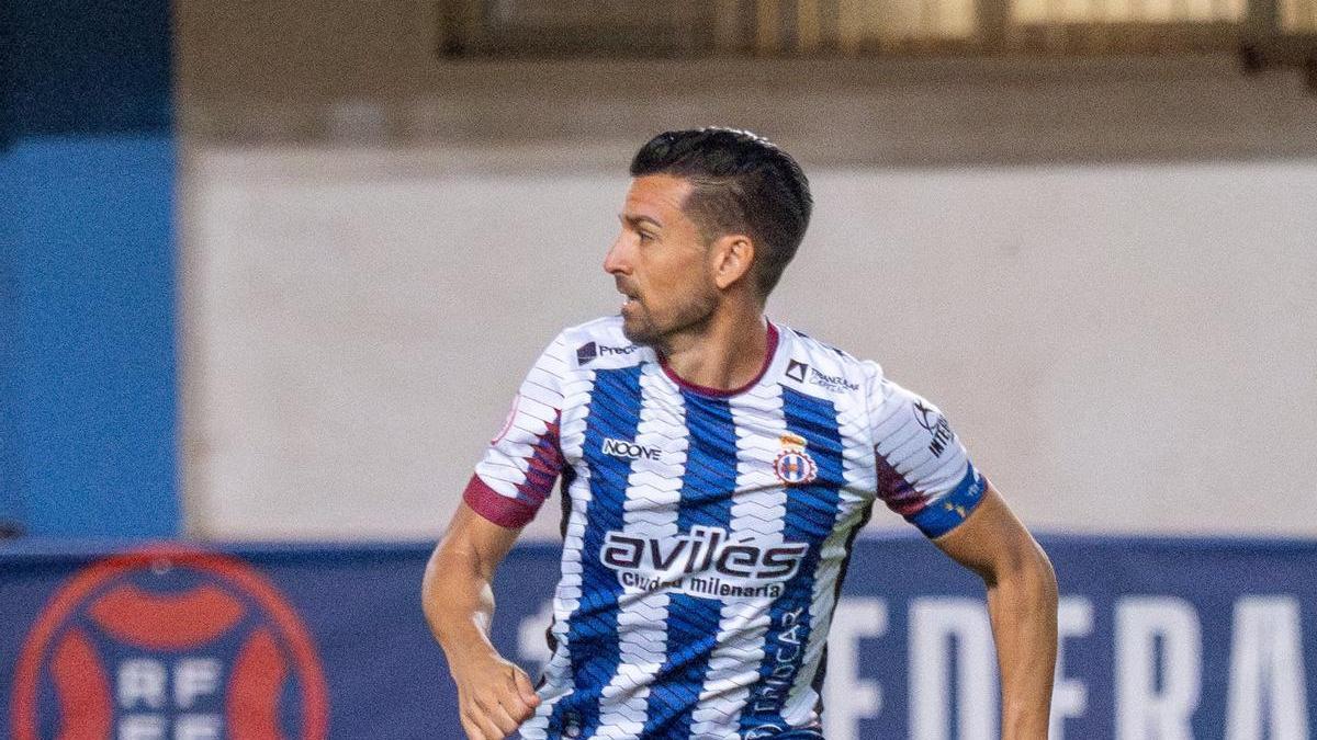 Natalio Lorenzo, jugador del Avilés Industrial.