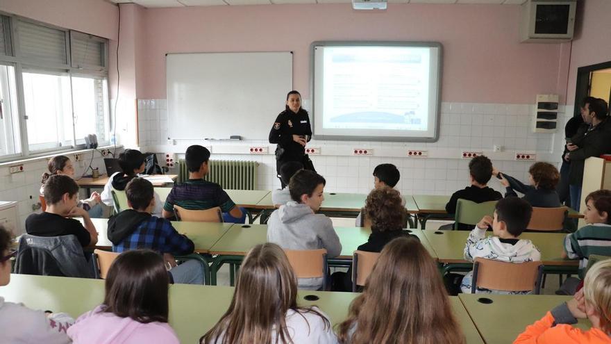 Acoso por celos: condenada una menor de 15 años que amenazó a otra por hablar con su novio en Vigo