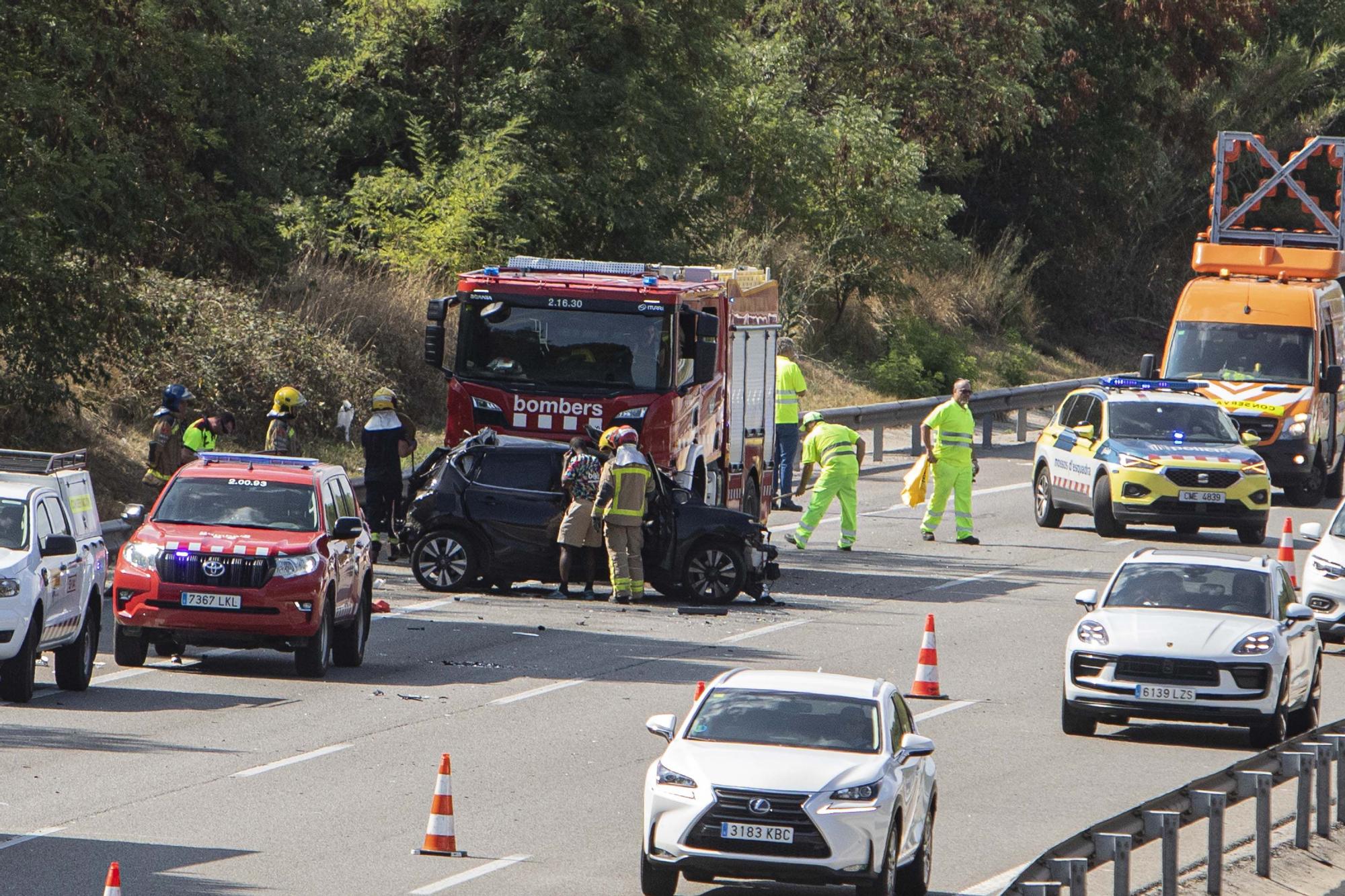 Un accident de trànsit provoca cues quilomètriques a l'AP-7 a Sils