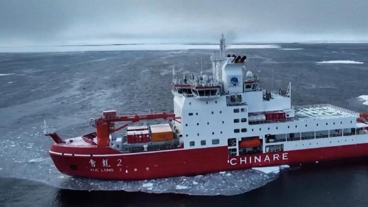 Un boque rompehielos, en el mar de Baring, en una imagen de archivo.