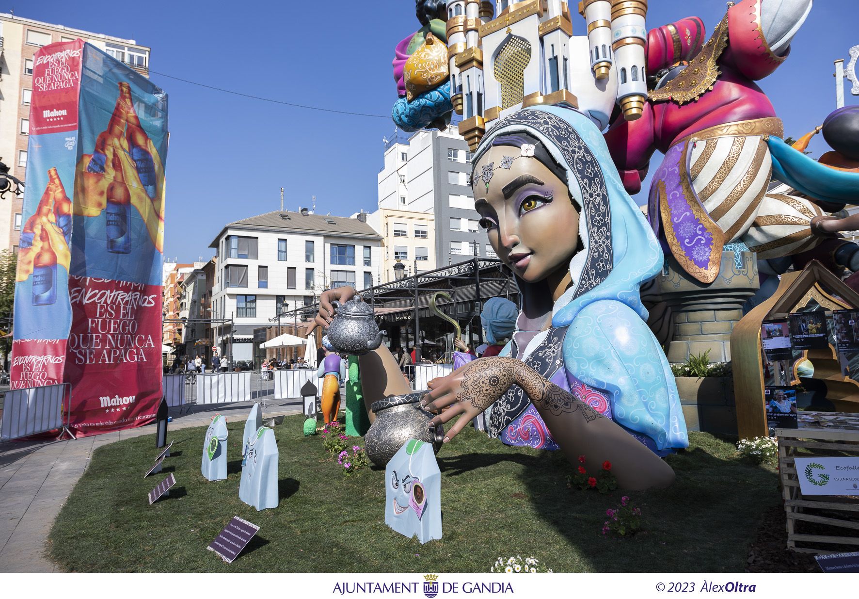 El ambiente de la mañana del jueves en las Fallas de Gandia