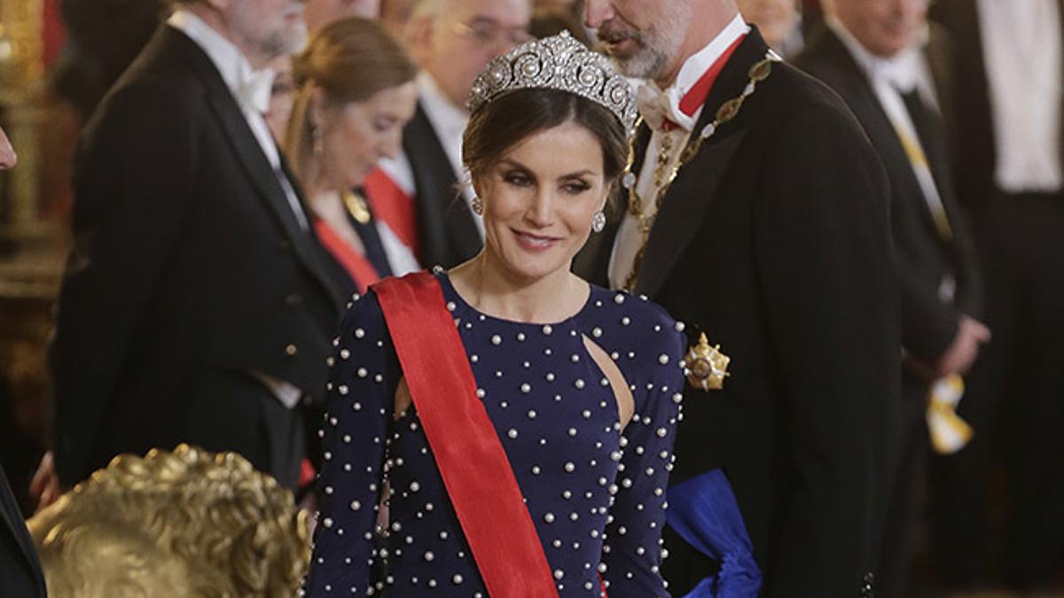 Los mejores looks de la reina Letizia para sus cenas de gala