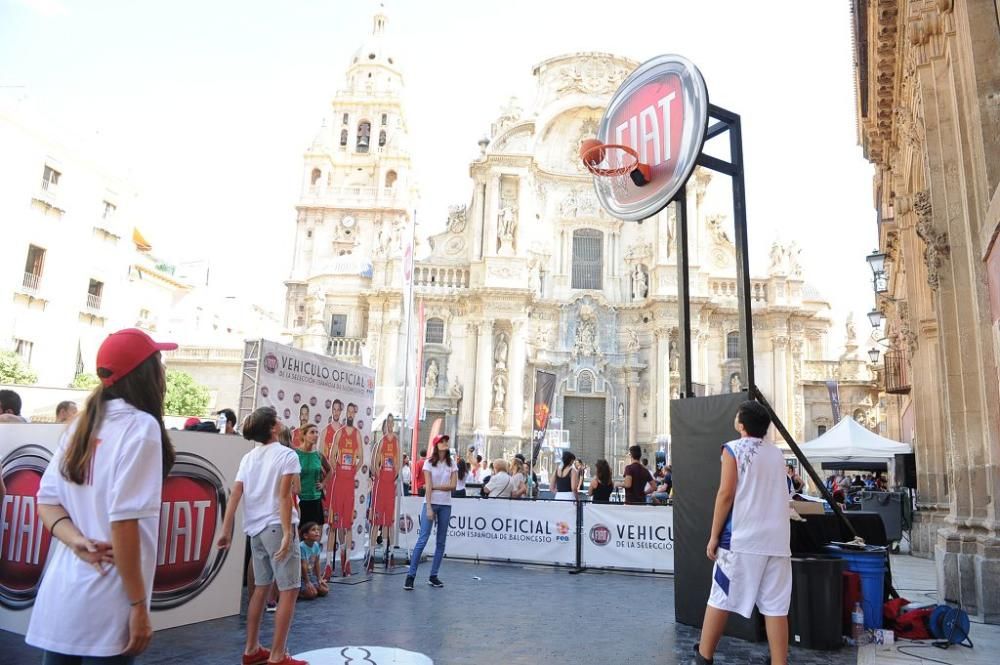 Baloncesto 3x3 en la Plaza Belluga