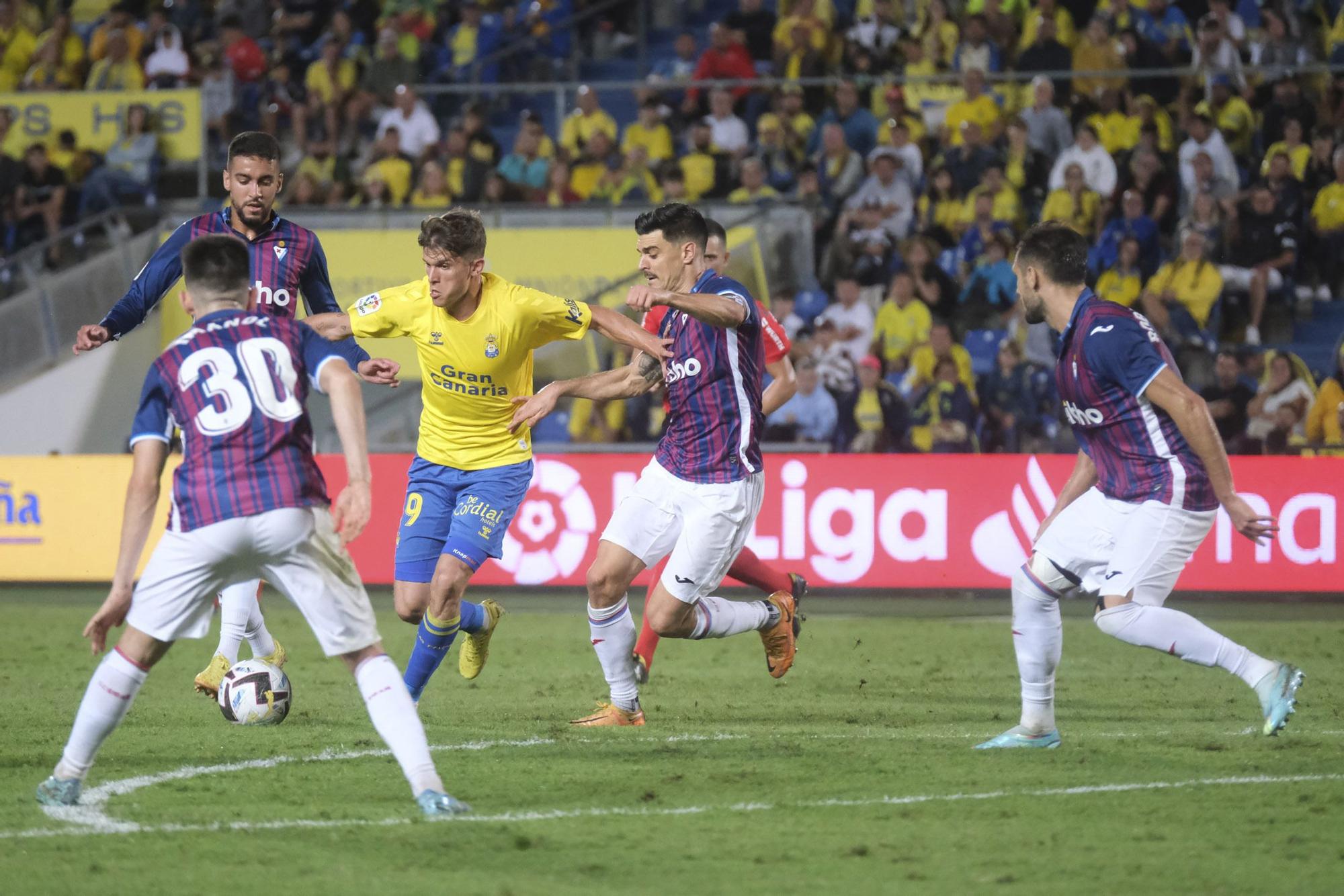 UD LAS PALMAS-SD EIBAR (1-1)