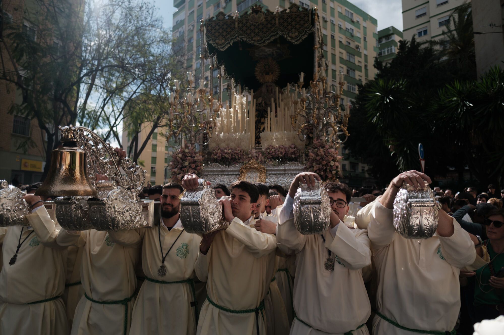 15/04/2025 Málaga, Semana Santa 2025. Martes Santo, Cofradia Nueva Esperanza. (Fotografía: Gregorio Marrero)