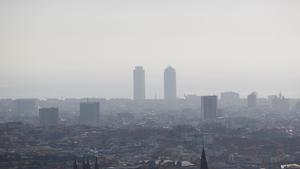 La contaminació va caure un 30% a Barcelona el 2020