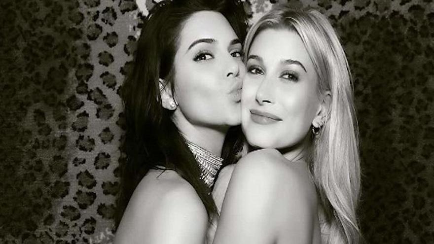 Kendall celebra su 21 cumpleaños sin Kim Kardashian