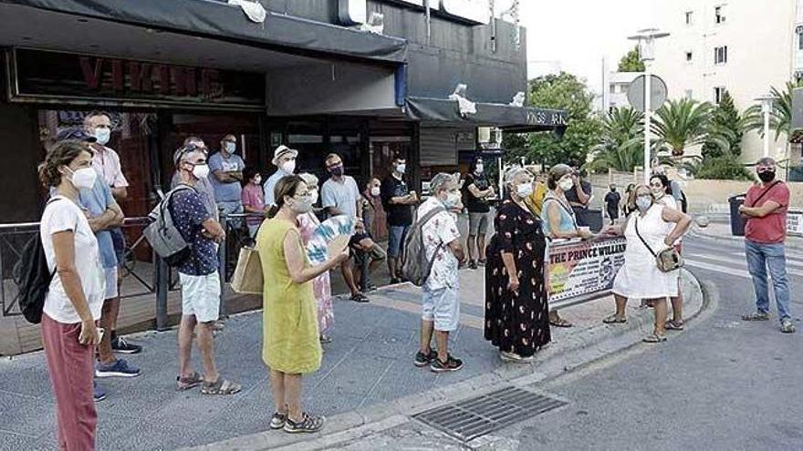 20 Mallorquiner waren beim ersten Rundgang dabei.