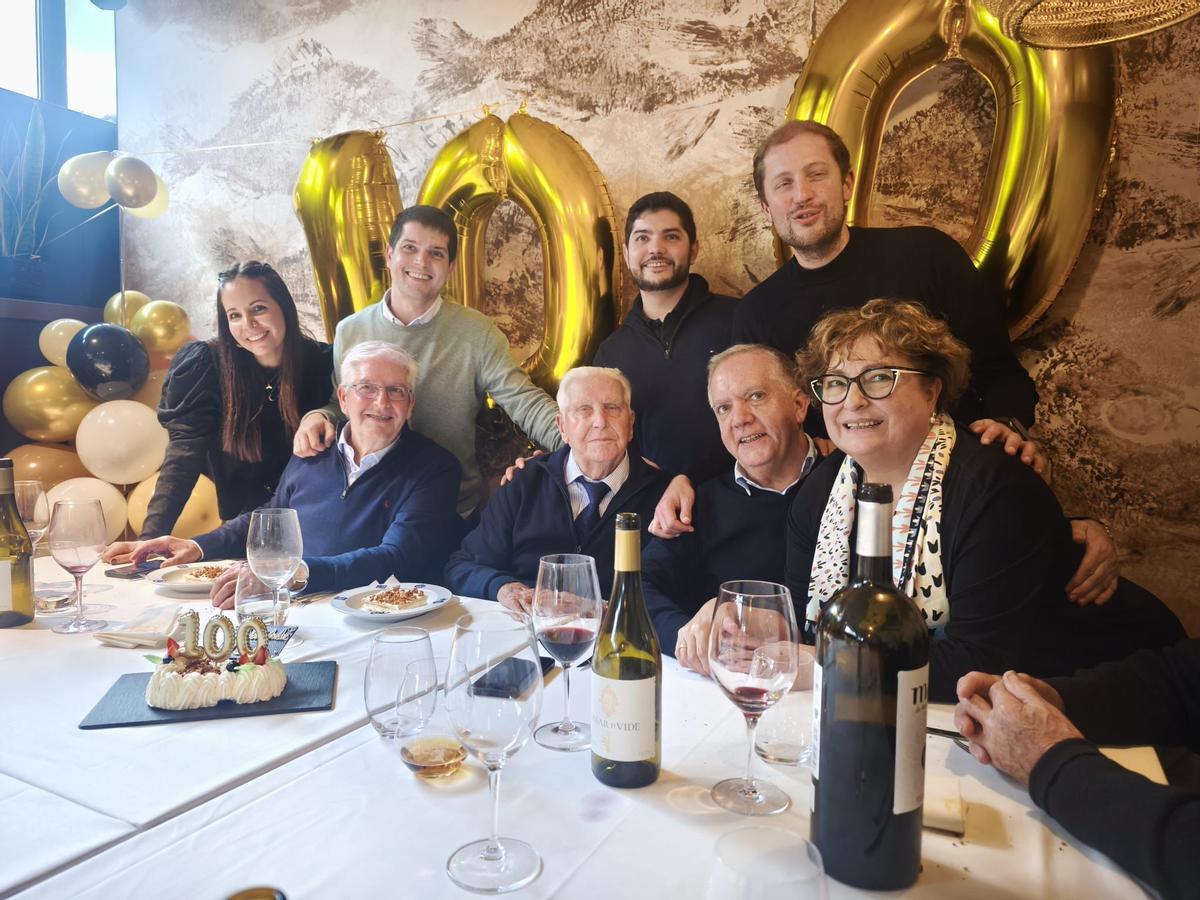 Celebración del 100 cumpleaños de Jesús Lorenzo Fernández