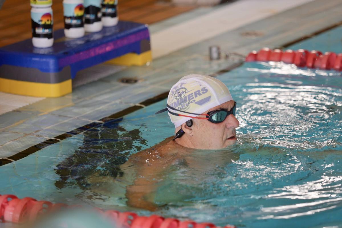 Oviedo piscina del Cristo Bernardo Vives hará una maratón de 12 horas a favor de la NG el Angel de Javi