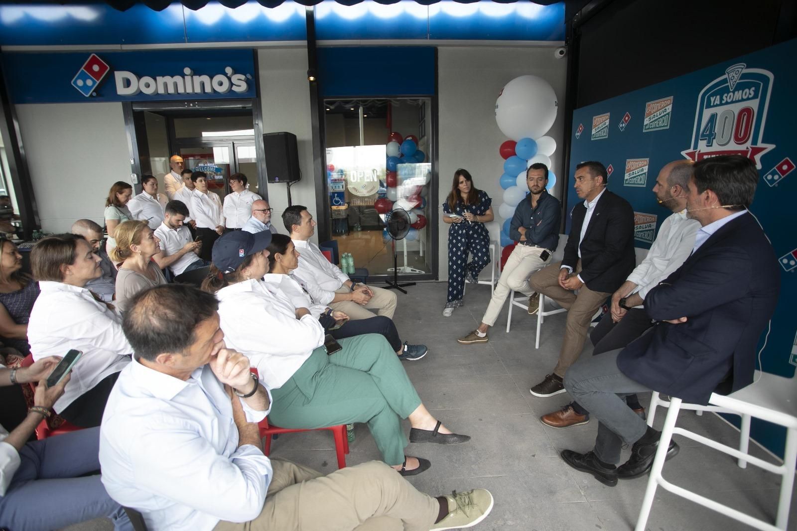 Inauguración de la nueva tiena de Domino's Pizza en València
