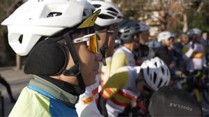 Ciclistas chinos y españoles compiten en Madrid por el 50 aniversario de las relaciones diplomáticas.