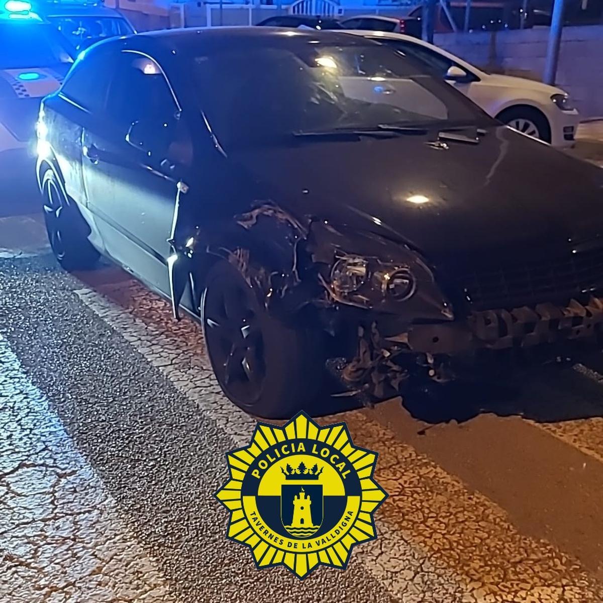 El vehículo detenido.