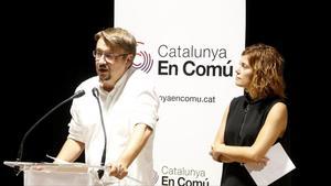 El líder de Catalunya en Comú, Xavier Domènech, y la portavoz de la formación, Elisenda Alamany.