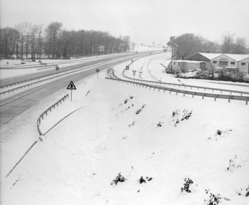 La nevada de 1993 que causó estragos en Asturias y cubrió Oviedo