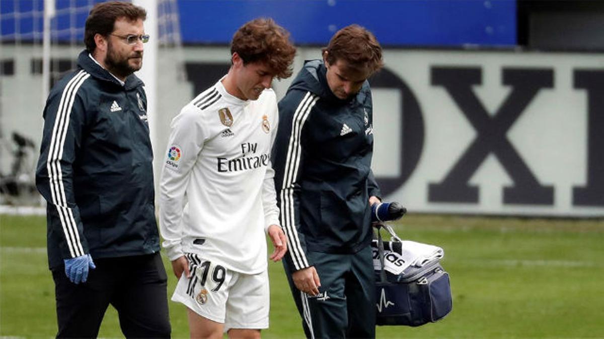 Odriozola, con molestias, abandona el campo en un partido ante el Eibar