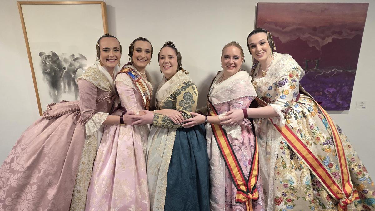 La alfombra roja de la Exaltación de la Fallera Mayor de València 2026