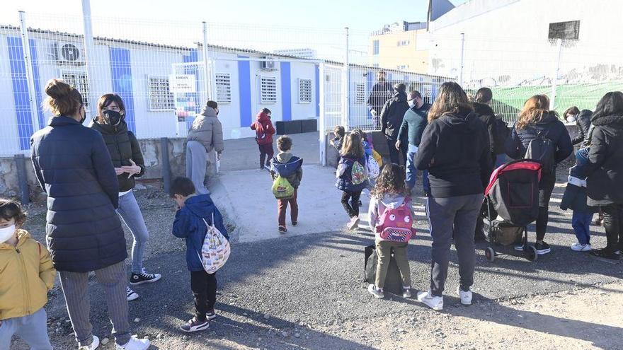 El Vicent Marçà de Castelló estrena prefabricadas ante las obras inminentes