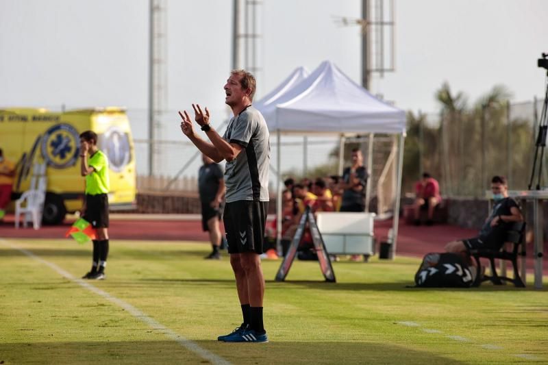 Primer partido amistoso del CD Tenerife, contra el Águilas