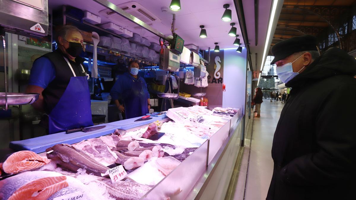 La escasez de determinados pescados ya se nota en los mercados