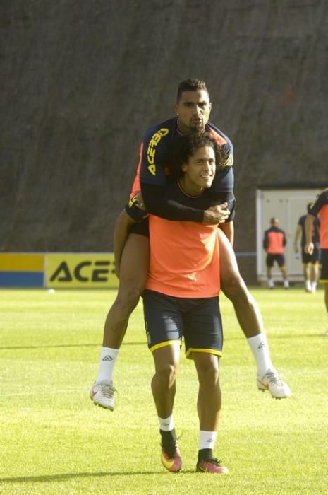 ENTRENAMIENTO DE LA UD LAS PALMAS