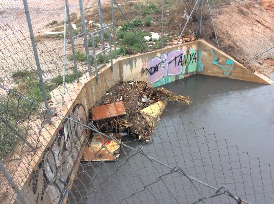 Las lluvias han dejado más de 35 litros por metro cuadrado en algunos puntos de la comarca. Las temperaturas han caído en picado.