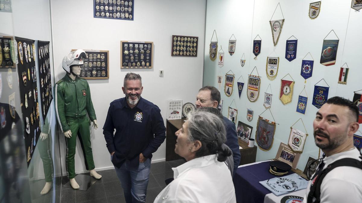Los miembros de la IPA recorrieron ayer su nueva sede en la Playa de Palma.