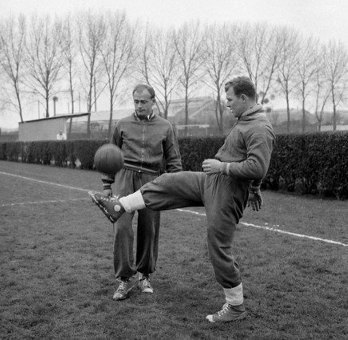 Alfredo Di Stéfano, al costat de Kubala, a França l’any 1958.