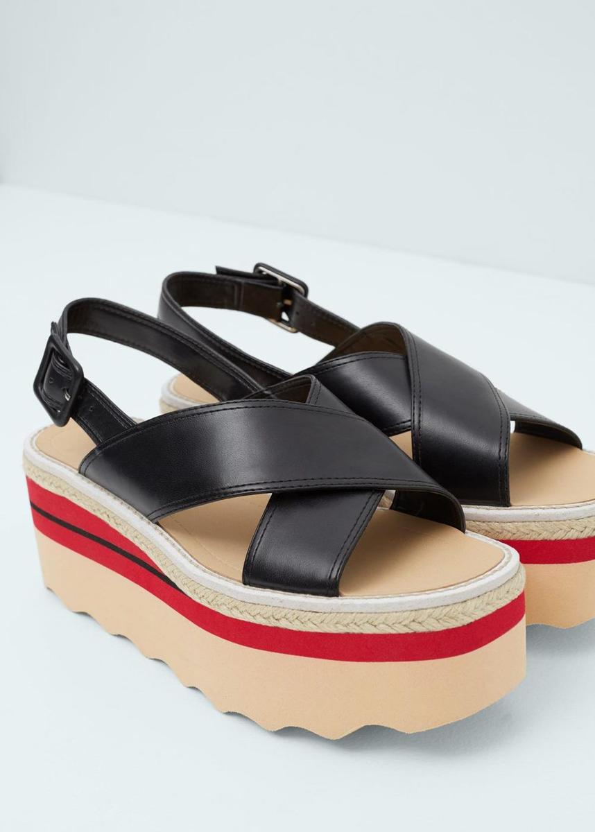 'Flatform' sandalia, Mango (49,99 €)