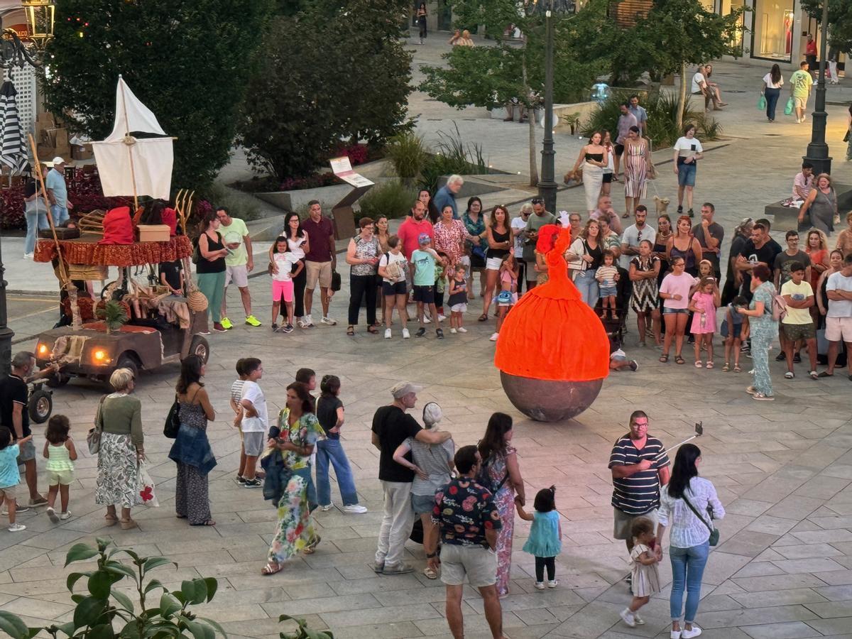 Las Meninas de 7 Bubbles en Plaza de Galicia.