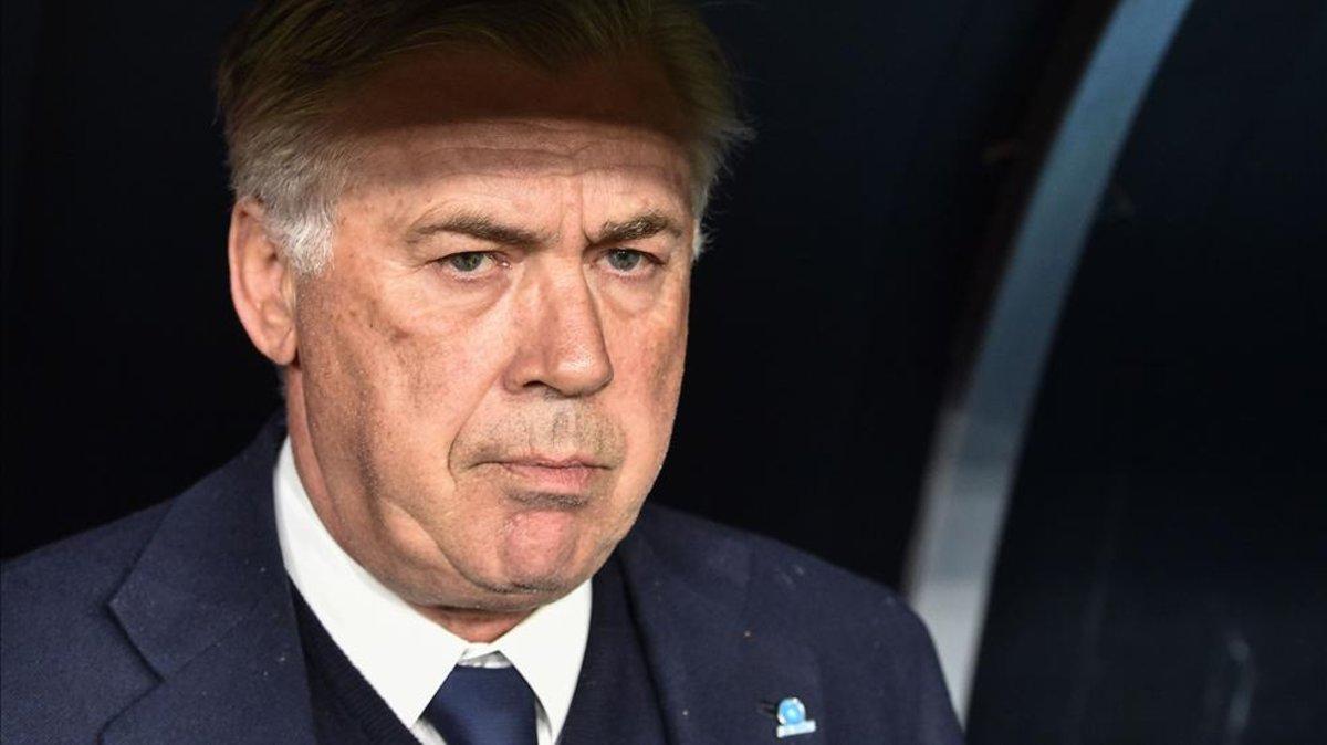 El entrenador italiano del Napoli, Carlo Ancelotti