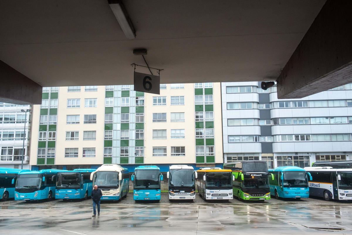 Huelga del transporte interurbano: otro día con los buses parados en la estación de A Coruña