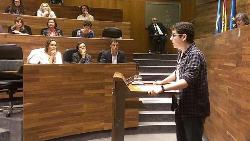 Eduardo Alonso, durante su intervención en el debate.