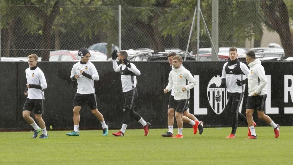 Las mejores imágenes del entrenamiento del Valencia de este domingo