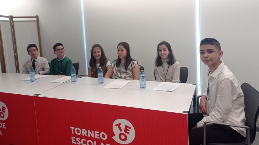 Los seis componentes del equipo del colegio Anexo A Lomba, el viernes en A Coruña. |   // CEDIDA