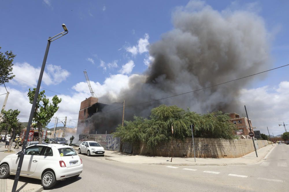 Incendio en un edificio okupado de Ibiza