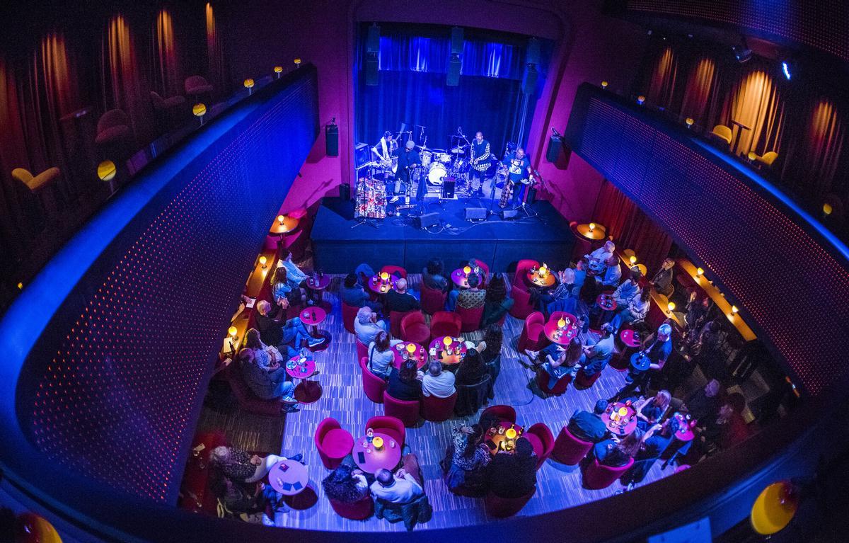 Primer concierto de la nueva etapa de El Molino, de Kahil ElZabar Ethnic Heritage Ensemble, el 1 de noviembre de 2024.