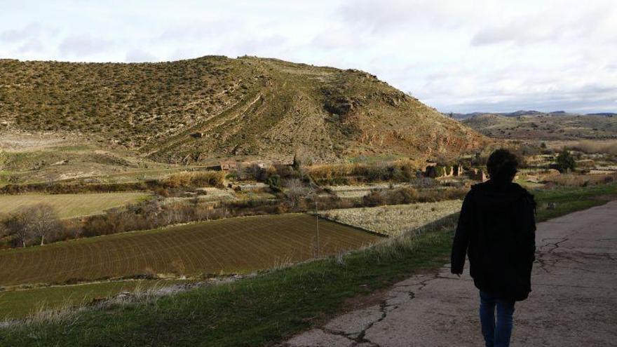 El cerro de romero y metal