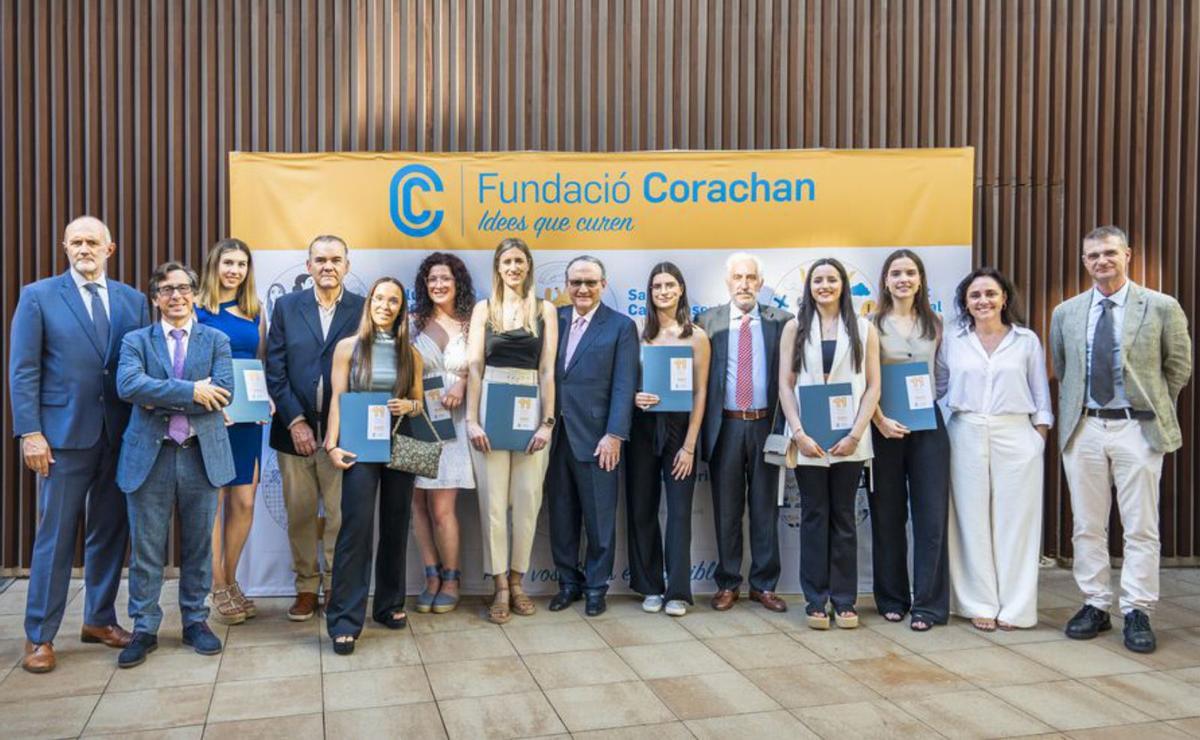 Fundació Corachan beca vuit graduades en Infermeria