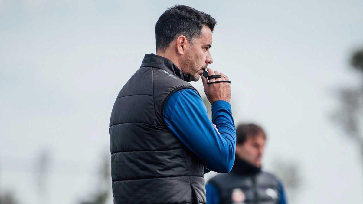 Míchel, durant un entrenament del Girona