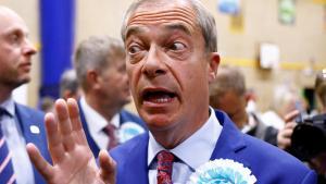 El líder de Reform UK, Nigel Farage, tras conocer el resultado electoral este viernes.