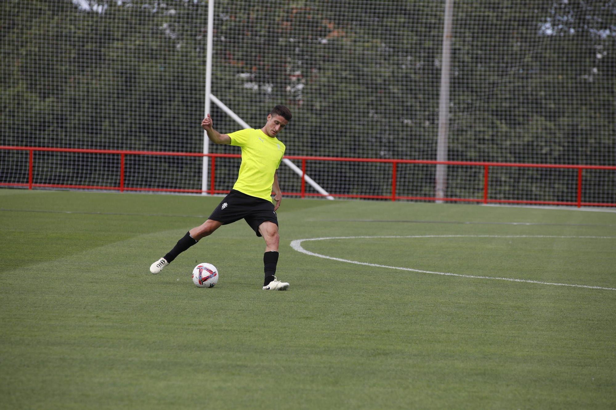 Así fue el primer entrenamiento de la era Albés en el Sporting (en imágenes)