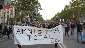 Un centenar de manifestants demanen l’amnistia total per als CDRs a Barcelona