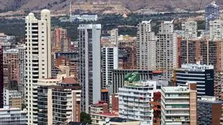 El PSOE de Benidorm propone bonificar el IBI un 95 % a los propietarios que alquilen pisos vacíos