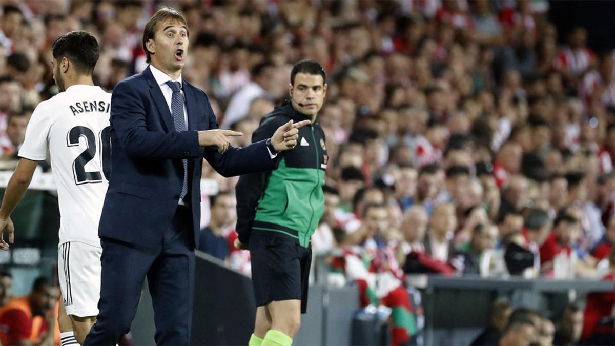 Lopetegui, dando instrucciones durante el partido de este sábado