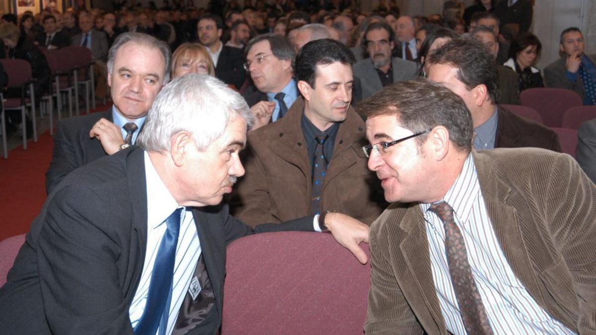 El president Maragall parla
 amb alcalde Valls el 2004.
 salvador redó