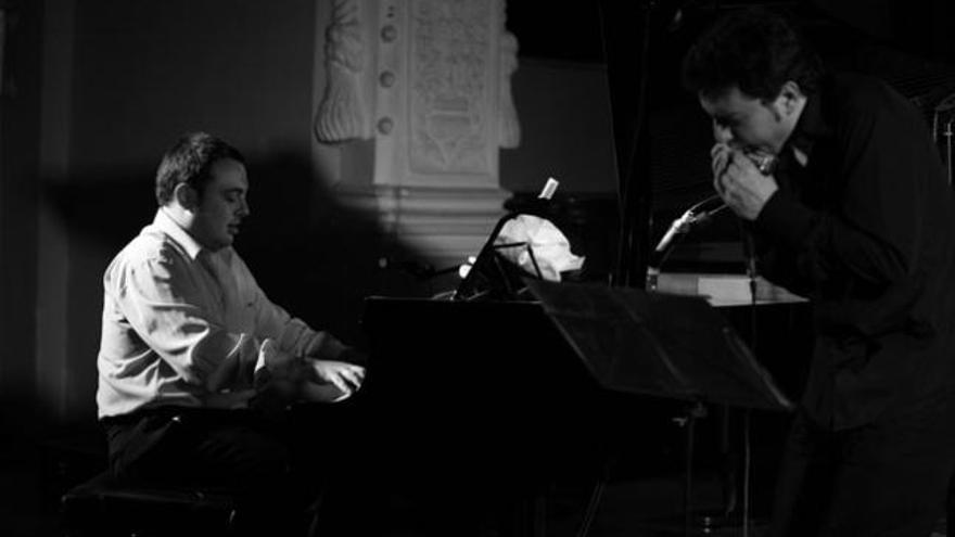 Travesuras musicales de Antonio Serrano y Federico Lechner